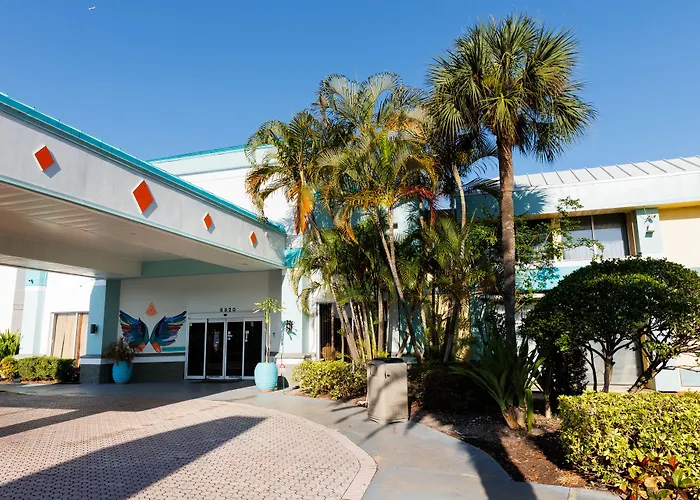 Garnet Inn & Suites, Orlando